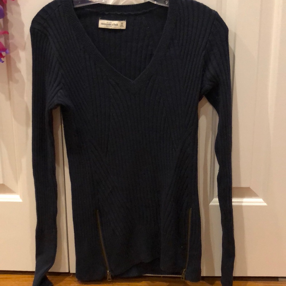 Abercrombie sweater
